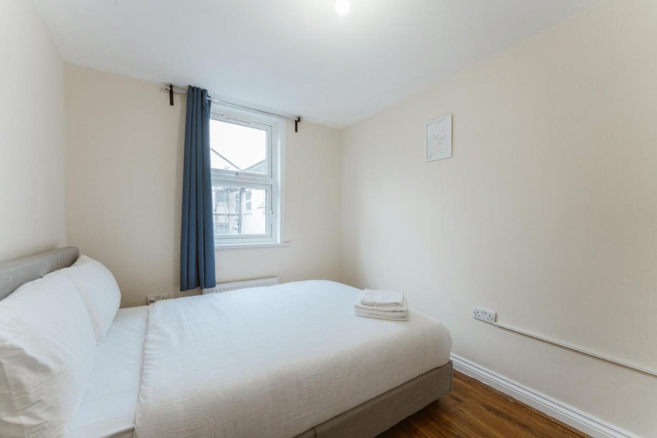 Mile End Rooms 57A Londres Exterior foto